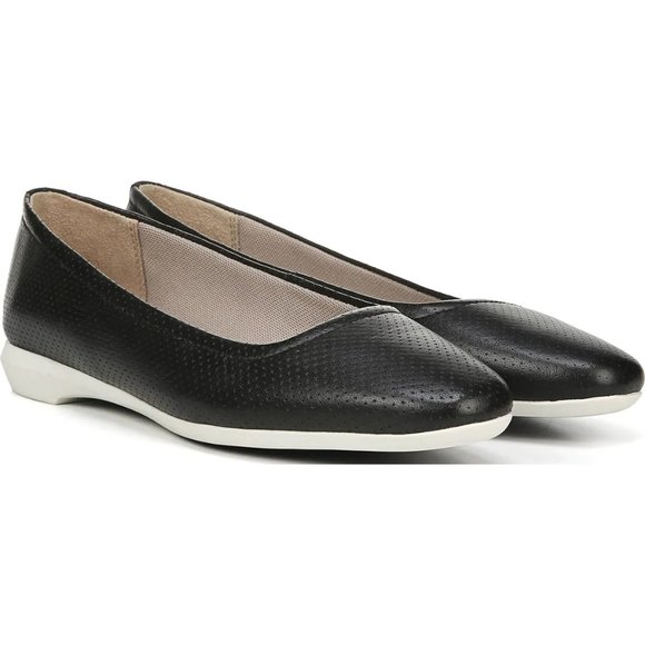naturalizer alya flat